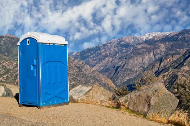 Portable Toilet Options We Offer in Princes Lakes, IN